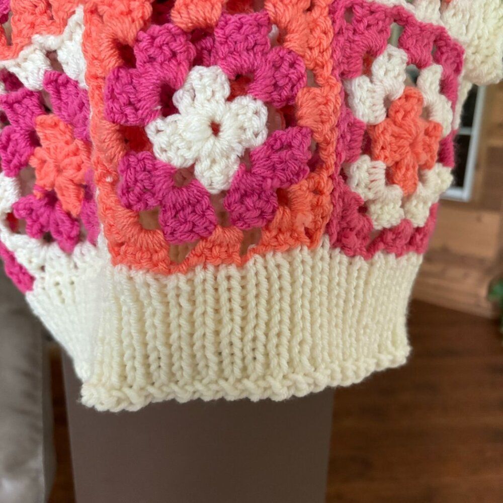 Vest Women S/M Granny Square Pink Orange White Crochet Light Spring - Picture 5 of 13